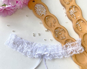 Strumpfband minimalis für Hochzeits Boho Braut Weiss Geschenk für Braut, handgefertigt