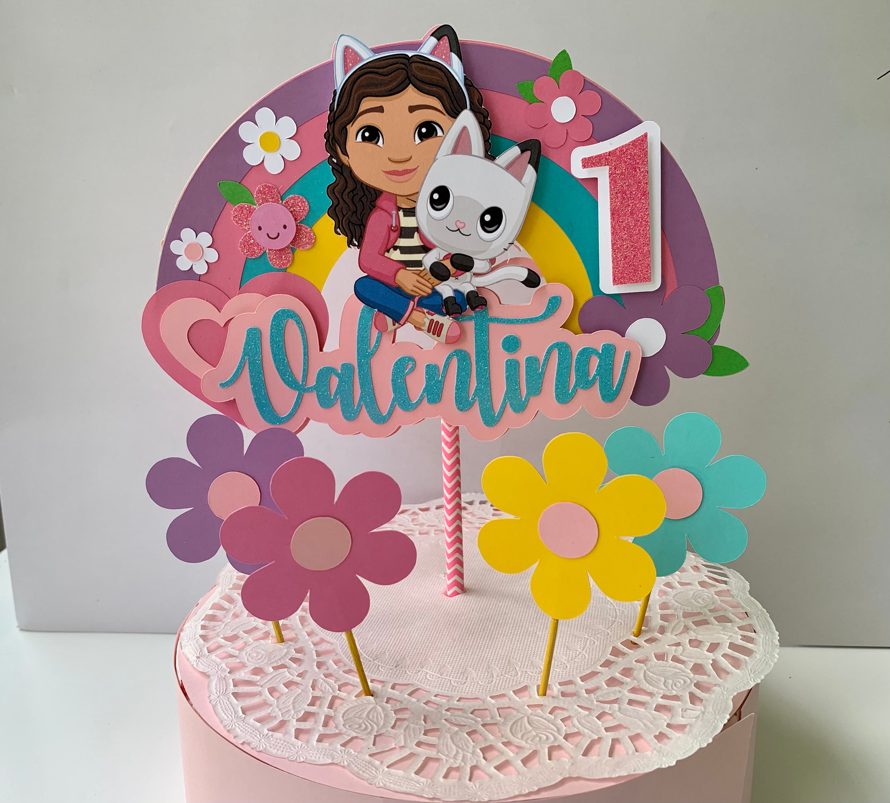 Décor de gâteau d'anniversaire de maison de courses de Gabby, ensemble de  décoration de thème de chat, fournitures de fête, maison de beurre de  Gabbilé pour le Chil - AliExpress