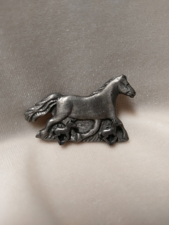 Vintage Unbranded Pewter Finish Mare Brooch with … - image 1