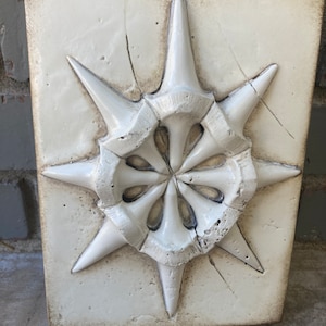 Sid Dickens T-245 Wall TIle-The Seeker