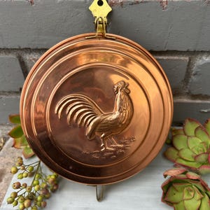 Vintage Copper Hide-A-Key Wall Hanging Plaque | Secret Key Box with Embossed Rooster Design | Mid-Century Modern Farmhouse Kitchen Decor
