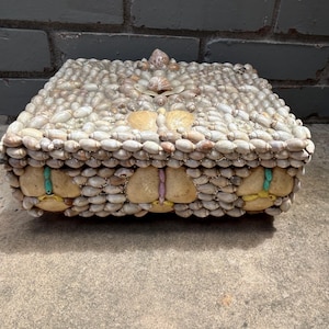 Vintage Seashell Box: Coastal Decor Jewelry Box with Mirror
