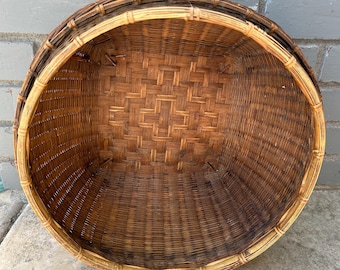 Vintage Woven Basket: Large Shallow Bamboo Rim