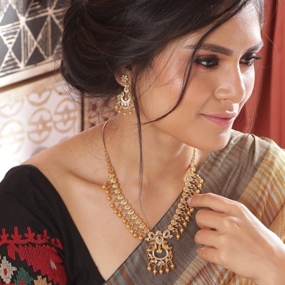 Tarinika Tanu Antique Gold Plated Short Necklace Chandbali