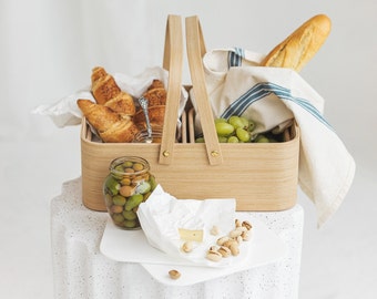 Cesta de picnic de madera hecha a mano con tapas y cajas