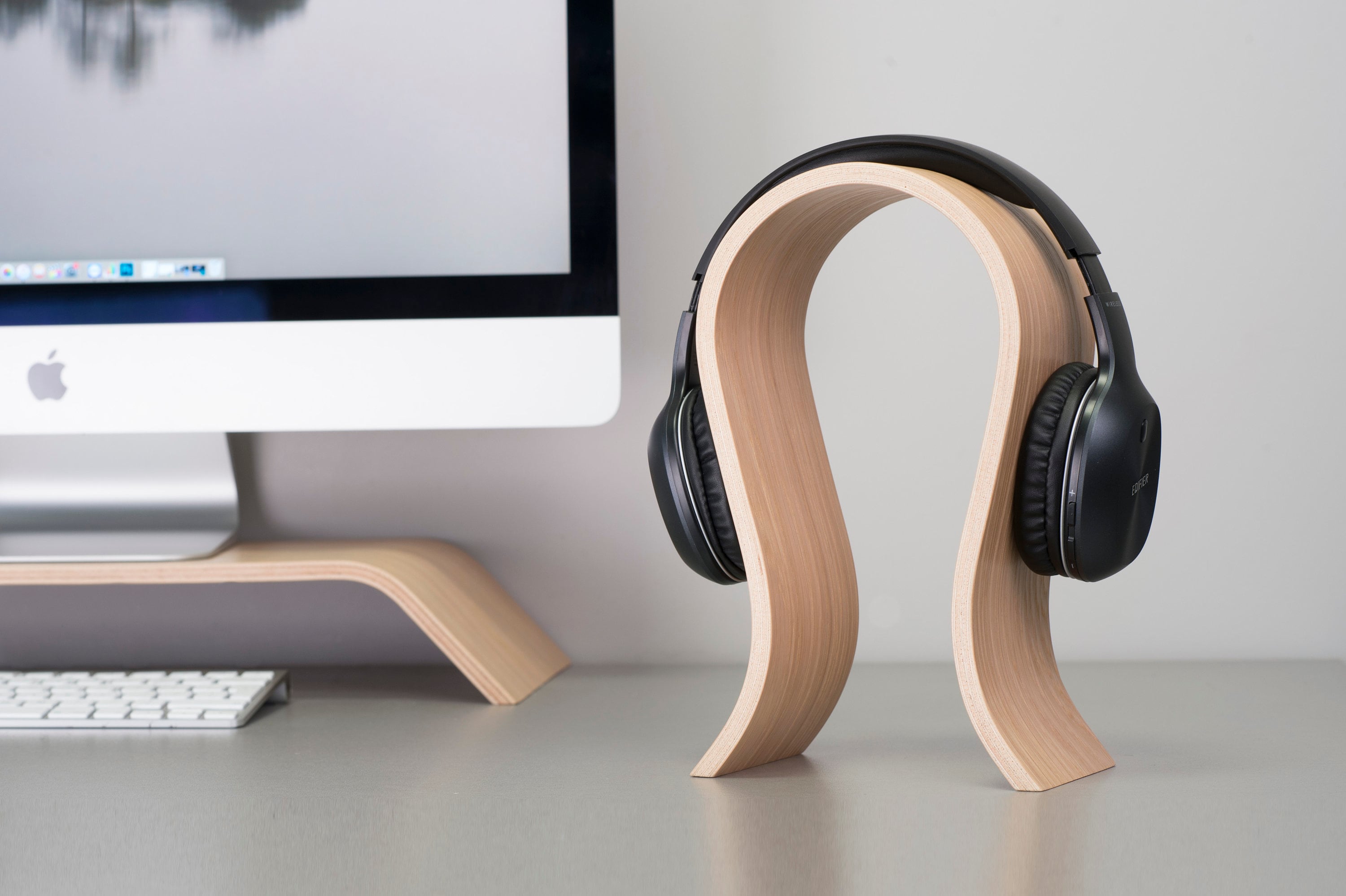 Woody Boy support casque en bois