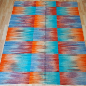 Prachtige hedendaagse multi colour flat geweven mooie vintage kilim.