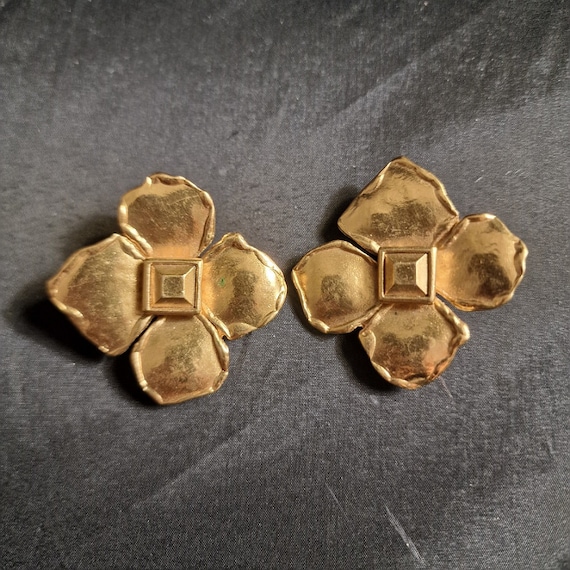 Vintage Yves Saint Laurent clip-on earrings - image 1