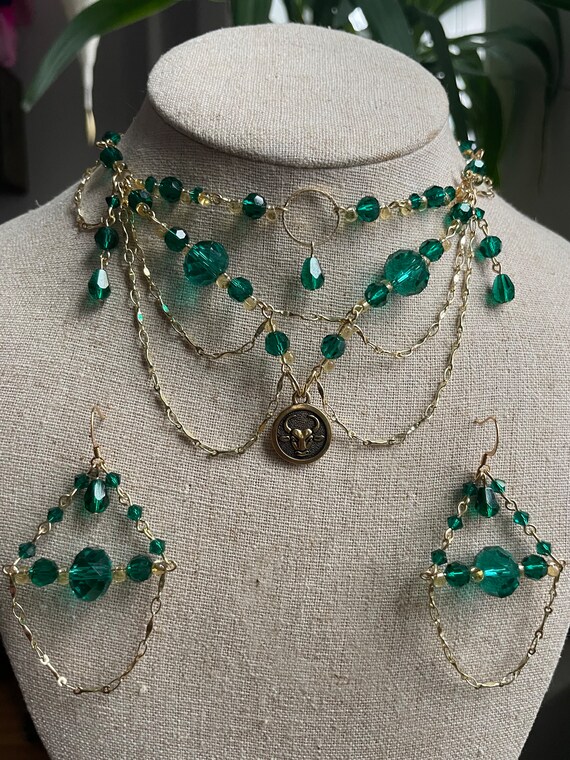 Taurus + Emerald - Etsy