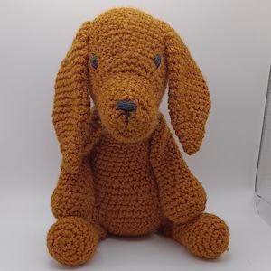 Sandra de Vizsla, een zacht, handgemaakt zacht gehaakt speelgoed - cadeau voor elke gelegenheid