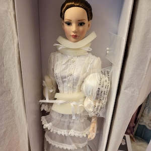 Robert Tonner collectible doll Victorian Romance NIB