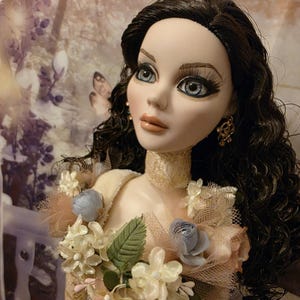 Evangeline Ghastly Un asunto real plumín