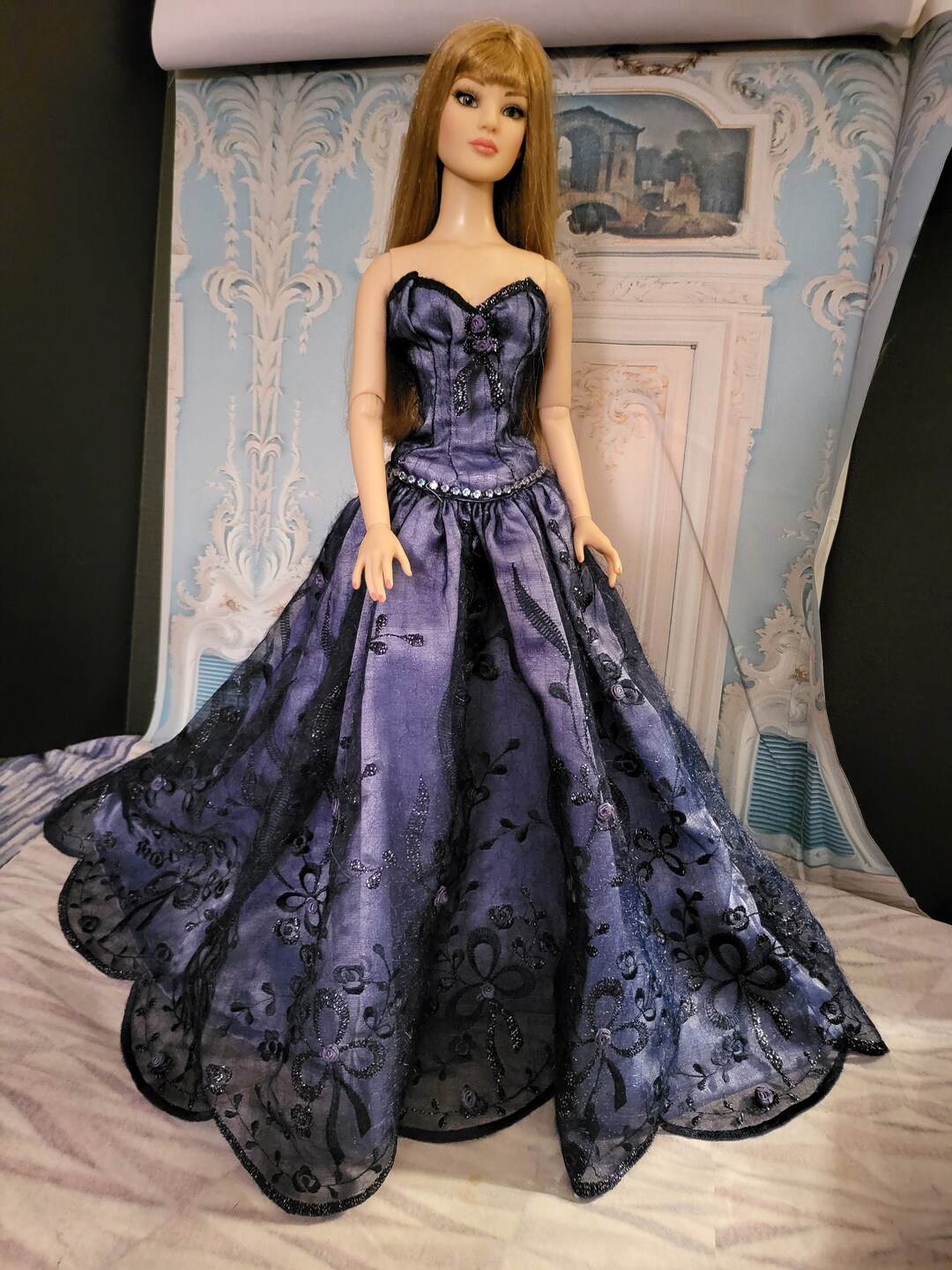 Buy Gown for American Model 22