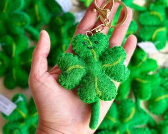 Four Leaf Clover Felt Keychain | Wool Felt Charm | Lucky Charm | Clover Keychain |Wool Felt Accessory | Handmade in Nepal | Fairtrade gift |