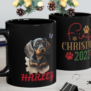 Teckel, Tasse noire avec chien, Animal de compagnie, kubek noir personalnalisé, Tasse noire de Noel, cadeau de Noel personnalisé, tasse de Noel