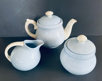 Homer Laughlin Kraft Blue 3 Piece Tea Set, Tea Pot, Sugar Bowl, Creamer