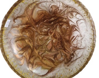 Resin bowl for fruit and/or sweets. 25 cm wide.