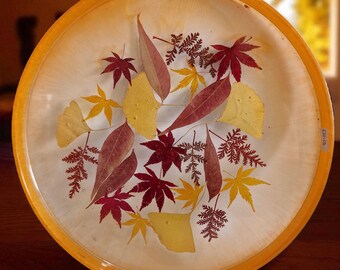 Hand made resin tray, made with food grade resin. For trinkets, food, sweets ect