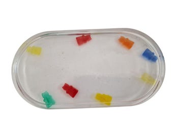 Tray for trinkets, change and/jewellery. Can also be used for food. Hand made.