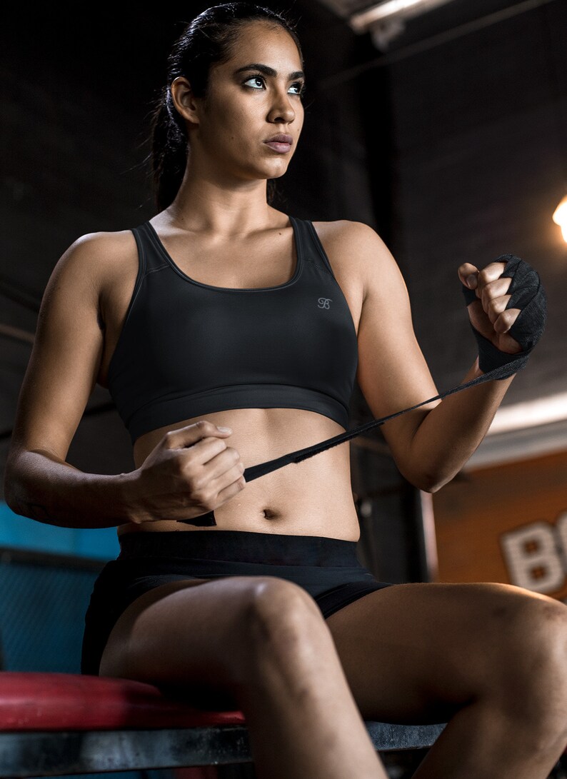 Black sports bra