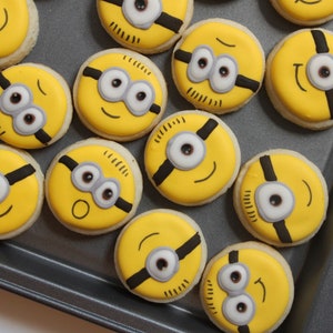 despicable me minion sugar cookies 1 inch