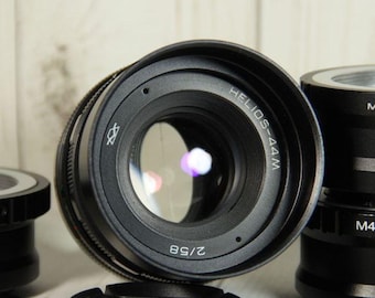 Mirada anamórfica Helios 44M 58 mm f/2 • Lente soviética vintage KMZ • Bokeh con remolino • M42