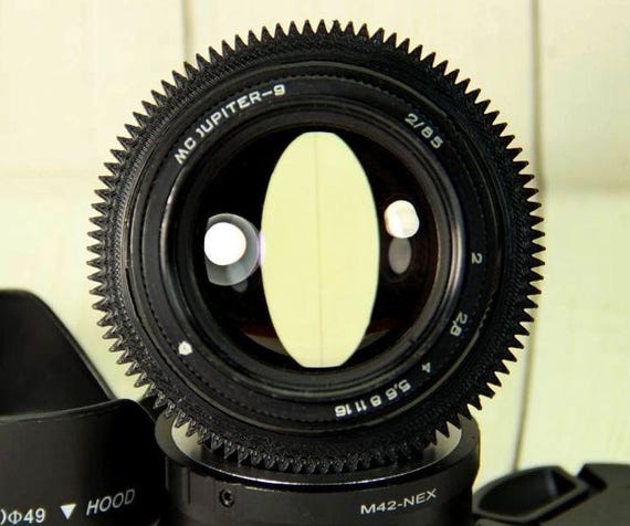 ヴィンテージ Jupiter-9 85mm f/2 レンズ – M42 マウント – ソビエト