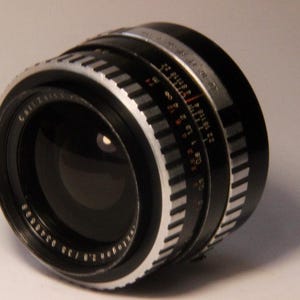 Lens Carl Zeiss Jena Flektogon 2,8/35 mount M42 Zebra Bokeh & Flare Photography Effect