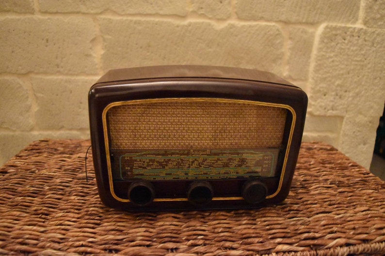 Vintage portable bluetooth speaker