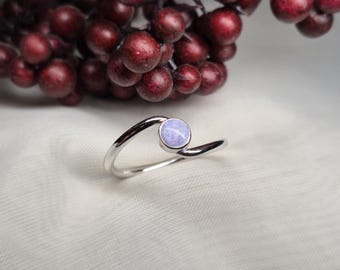 Sterling Silver Cremation Ash Ring: Thin "Twist" Band - 4mm -6mm -8mm Setting