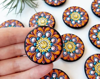 Handgemalte Mini Mandala Regenbogen Holzkühlschrankmagnete, bunte Stolz-Monats-Andenken-Geschenkidee für die LGTBQ-Gemeinschaft