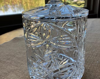 Crystal Clear Industries Edinburgh Biscuit Jar with Lid