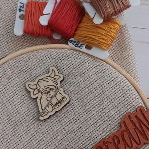 Laser Engraved Wood Cross Stitch Needle Minder, Embroidery needleminder, Magenetic Hand embroidery, Needle Keeper. Needleminder cross stitch
