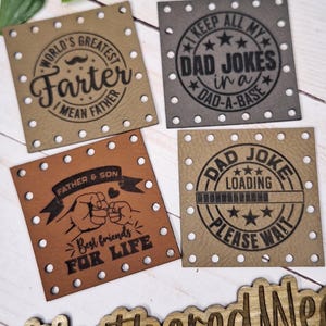 2 x 2 inch vaderdag grappen kunstleer patch set, haak, machinaal gebreide handgemaakte items, leer gegraveerd naai in patches, koffie gezellig