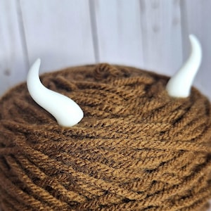 3d Printed Curved Amigurumi Safety Eye Horns, Great for Impkins, Baphomets, and Dragons! Black or White Stuffie Horns, Crochet Accessories,
