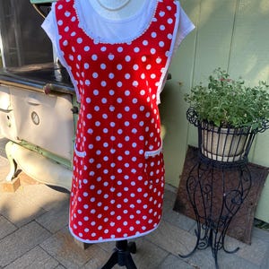 1940s Vintage Style Apron: Red Polka Dot Full Coverage