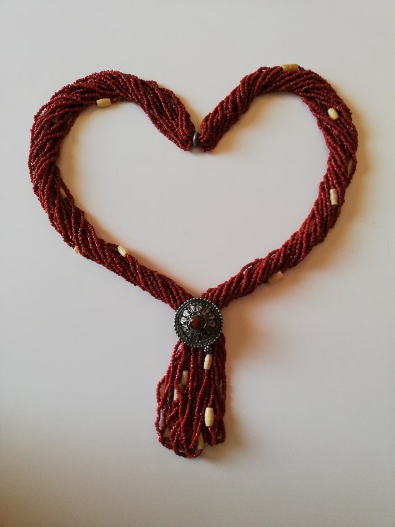 Collier Vintage Ethnique En Corail Naturel Multi-brins - Longueur 52cm