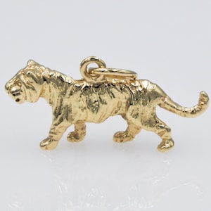 Solid 9ct Gold Tiger Charm Pendant