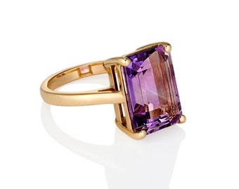 9ct Yellow Gold Amethyst Cocktail Ring