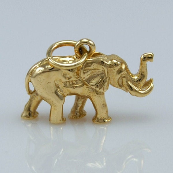 Pendentif éléphant en or massif 9 carats