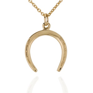 Solid 9ct Gold Large Horseshoe Charm Pendant