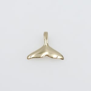 Massief 9kt gouden walvisstaart bedelhanger