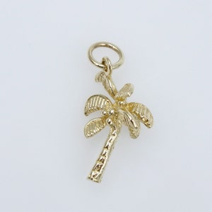 Solid 9ct Gold Coconut Palm Charm Pendant
