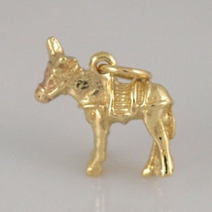Solid 9ct Gold Donkey Charm Pendant