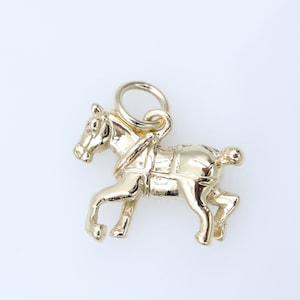 Solid 9ct Gold Horse Charm Pendant