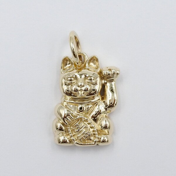 Lucky Cat Charm Necklace