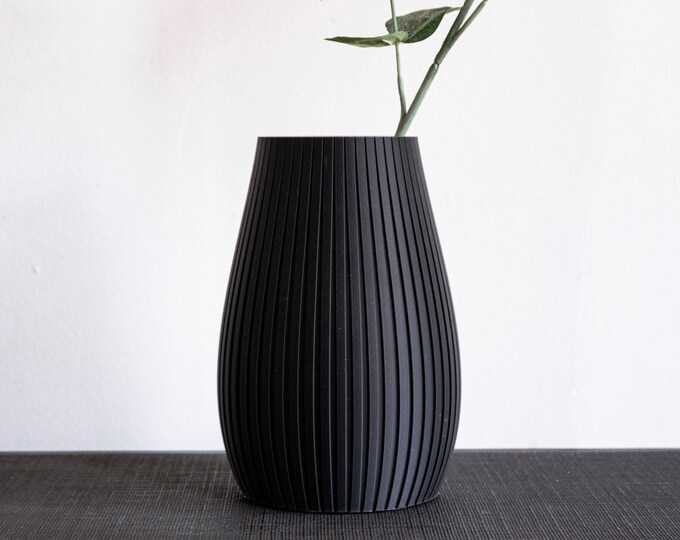 Modern Indoor Floral Vase. Contemporary vase for dry floral arrangements CANNA Vase