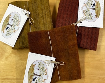 Paquetes de lana teñidos a mano