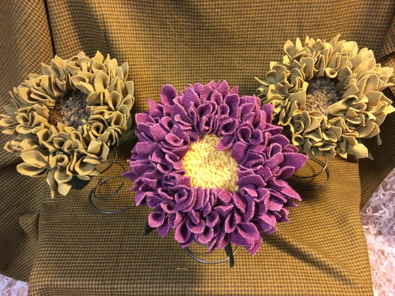 Rug Hooked Wool Flower on Spring