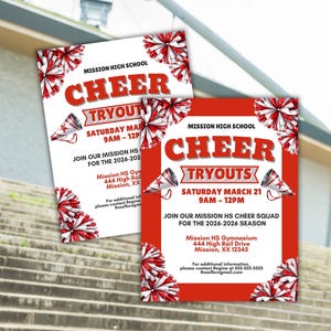 Op de afbeelding: Een set van drie keramische mokken met een gespikkelde, matte afwerking. De mokken zijn in crème, lichtgrijs en donkergrijs. Elke mok heeft een eenvoudig, minimalistisch ontwerp.